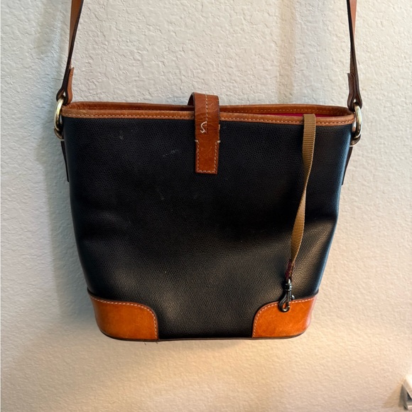 Dooney & Bourke Black and Tan Leather Purse with Rainbow Interior - Picture 3 of 4